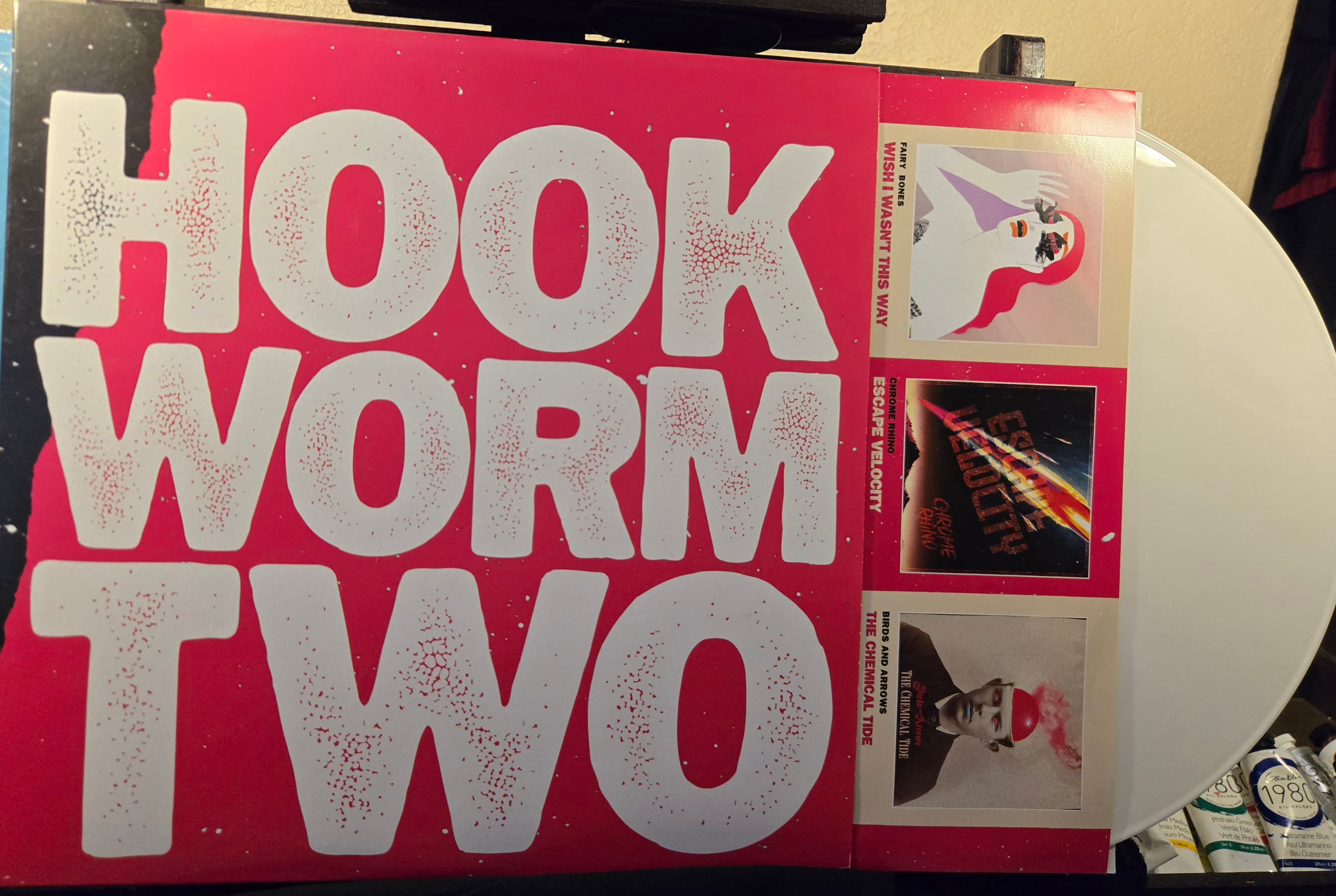 Hookworm TWO gallery image 3